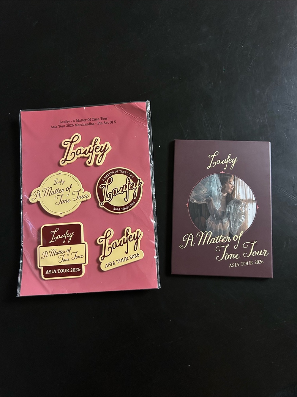 Laufey’s Asia Tour 2026 Pins and Card Set